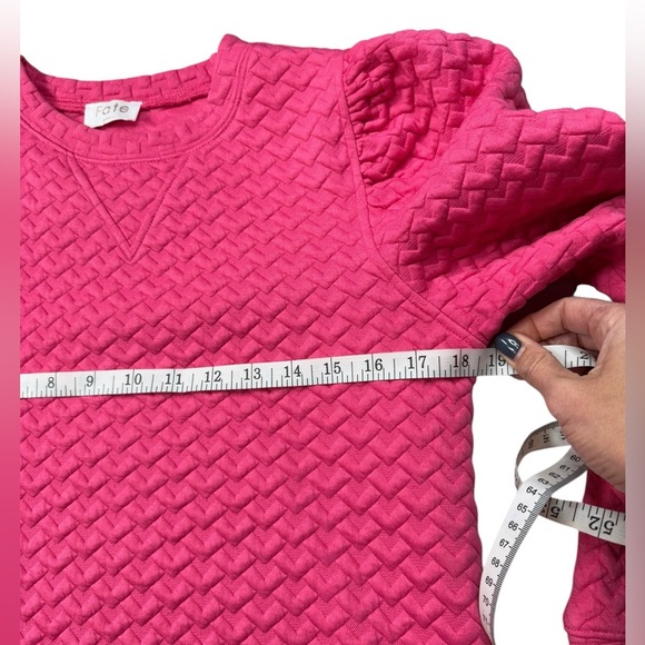 Fate Sweater Women’s Puff Sleeves Pink Thick Hem with V Design Size Small - Picture 3 of 7